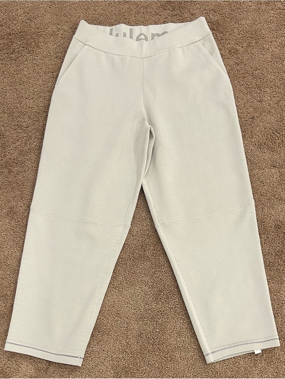 Lululemon Relaxed Fit High Rise Knit Cropped Pants Bone Size Medium